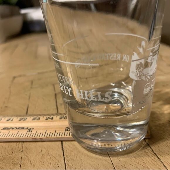 VTG Gay 90s Saloon Whiskey Glasses Beverly Hills - Picture 8 of 11